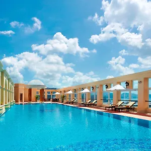 ***** Hotell The Royal Garden Kina