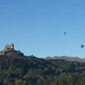 https://les-gites-du-paradis.hotels-rhonealpes.com